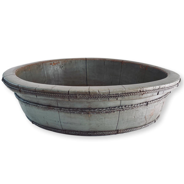 https://bettinawhitefordhome.com/products/antique-wooden-foot-bath-water-basin